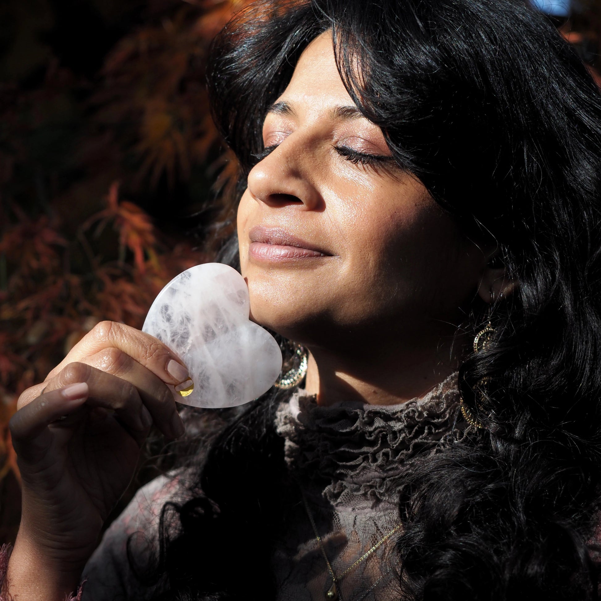 Gua Sha Lift Heart Rose Quartz - Bodhi Naturae